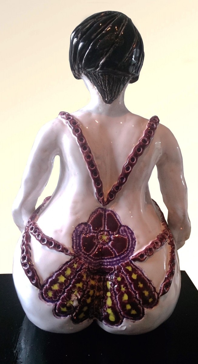 Artist Elisa Höhne - sculpture  Elaine (back side)