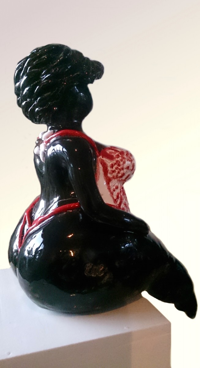 Artist Elisa Höhne - sculpture Shanice (side)