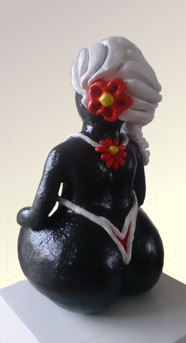 Artist Elisa Höhne - sculpture Ruby (back side)